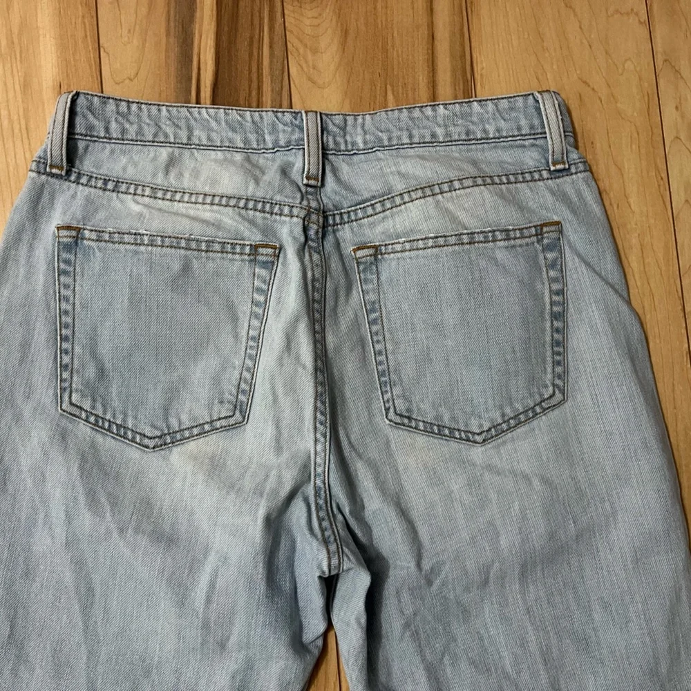 Flying Monkey Crop Distressed Denim Jeans Light Wash Inseam 23.5” Size 27